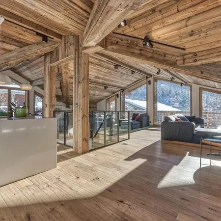 Вілла 6br Chalet In Planards - What'app - 0034-635-520-036 - For Reservations!! *